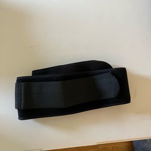 Secret Treasures Women’s Adjustable Maternity Belt XL-2XL